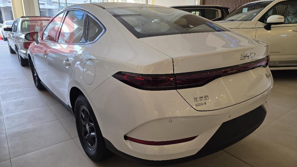 بي واي دي Qin Plus